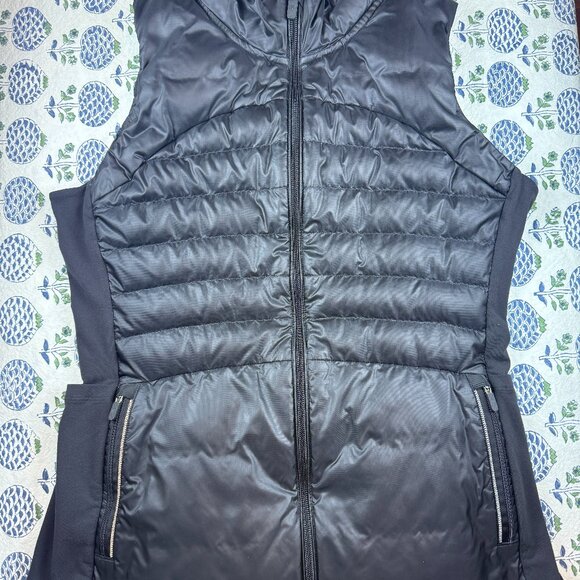 Lululemon Puffer Vest – Black | Size 10 - Picture 3 of 8